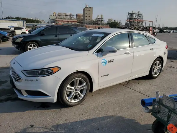 3FA6P0LU5JR140718 2018 FORD FUSION - Image 1