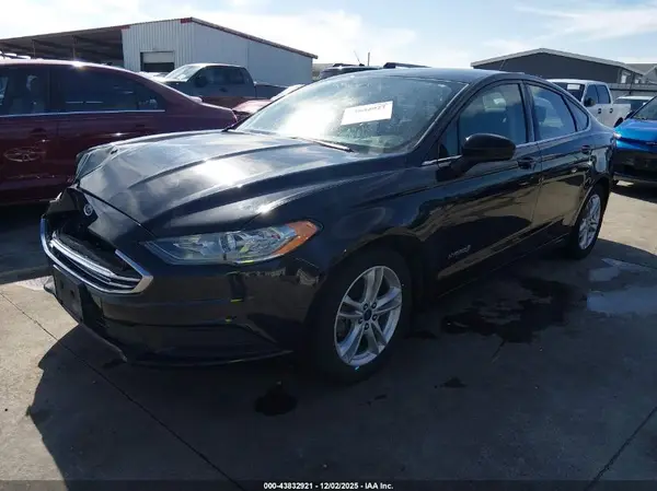 3FA6P0LU5JR158829 2018 FORD FUSION - Image 2