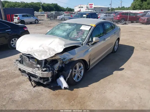 3FA6P0LU5JR165232 2018 FORD FUSION - Image 2
