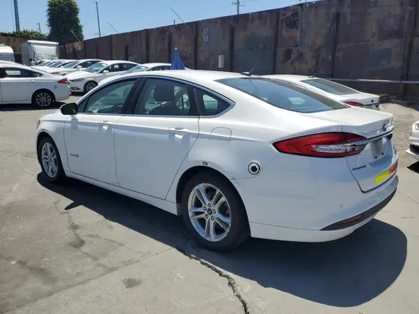 3FA6P0LU5JR172133 2018 FORD FUSION - Image 2