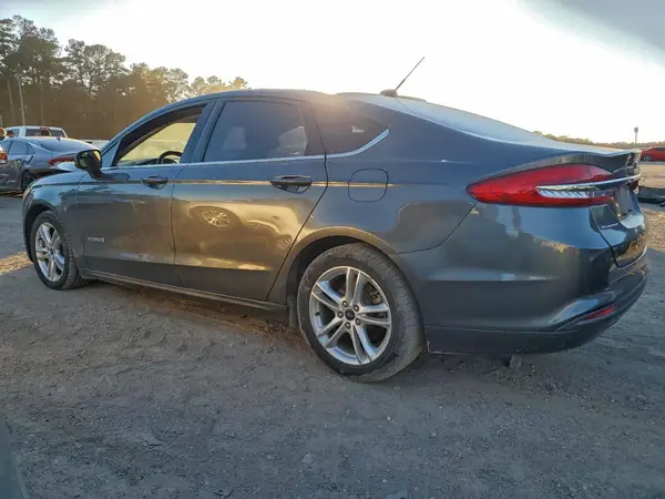 3FA6P0LU5JR172861 2018 FORD FUSION - Image 2