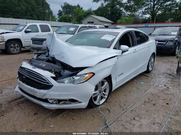 3FA6P0LU5JR207186 2018 FORD FUSION - Image 2