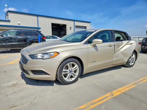 3FA6P0LU5JR208385 2018 FORD FUSION - Image 1