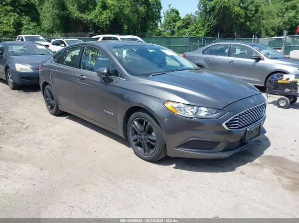 3FA6P0LU5JR227552 2018 FORD FUSION - Image 1