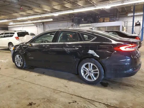 3FA6P0LU5JR238910 2018 FORD FUSION - Image 2