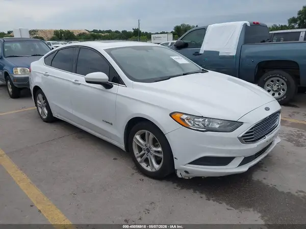 3FA6P0LU5JR269283 2018 FORD FUSION - Image 1