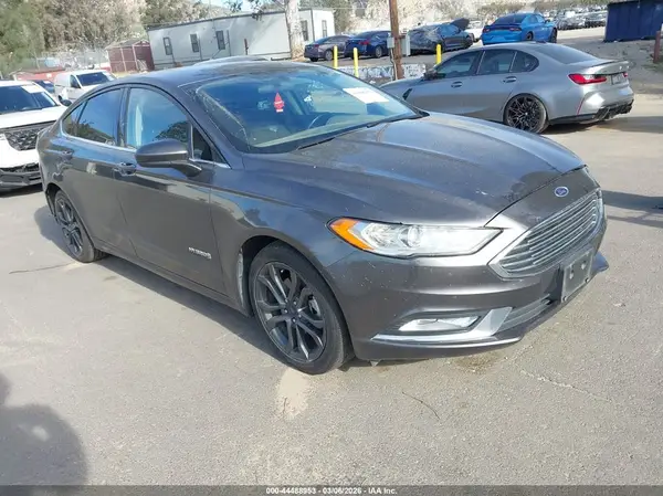 3FA6P0LU5JR281207 2018 FORD FUSION - Image 1
