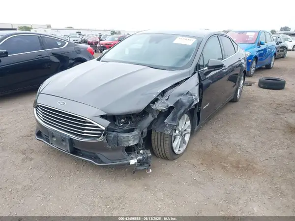 3FA6P0LU5KR104335 2019 FORD FUSION - Image 2