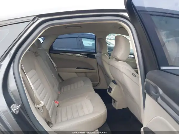 3FA6P0LU5KR104335 2019 FORD FUSION - Image 8