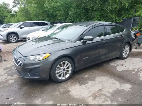 3FA6P0LU5KR105212 2019 FORD FUSION - Image 2
