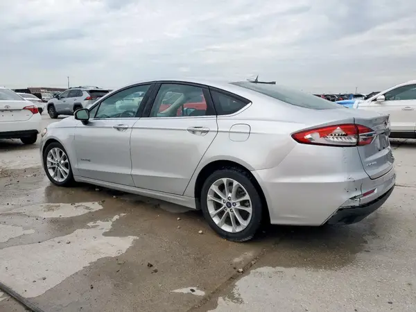 3FA6P0LU5KR105565 2019 FORD FUSION - Image 2
