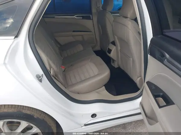 3FA6P0LU5KR120843 2019 FORD FUSION - Image 8