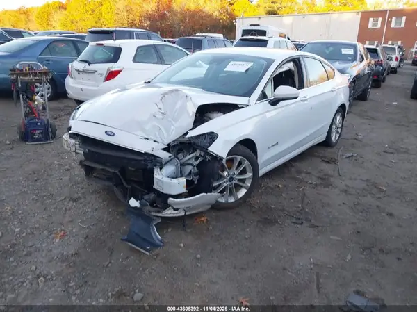 3FA6P0LU5KR121569 2019 FORD FUSION - Image 2