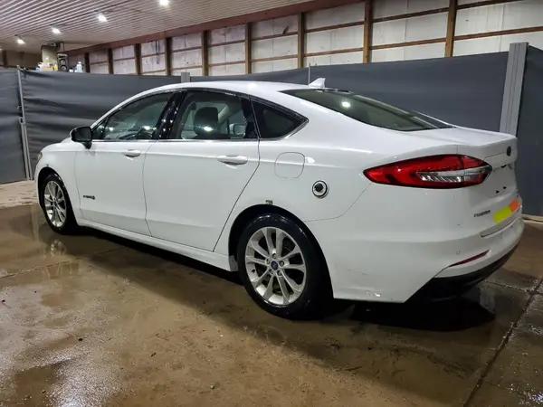 3FA6P0LU5KR124813 2019 FORD FUSION - Image 2
