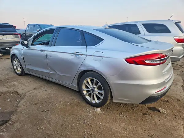 3FA6P0LU5KR129560 2019 FORD FUSION - Image 2