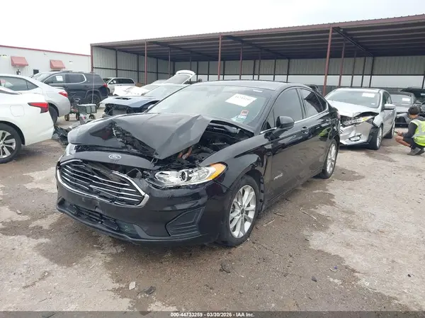 3FA6P0LU5KR140154 2019 FORD FUSION - Image 2