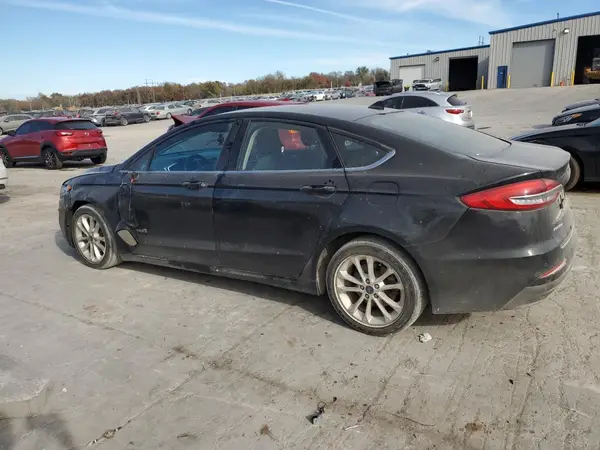 3FA6P0LU5KR143782 2019 FORD FUSION - Image 2