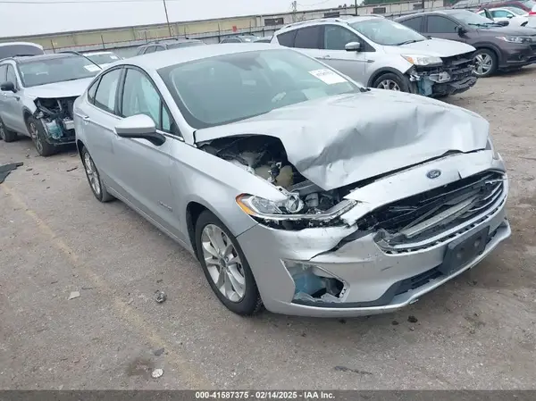 3FA6P0LU5KR143829 2019 FORD FUSION - Image 1