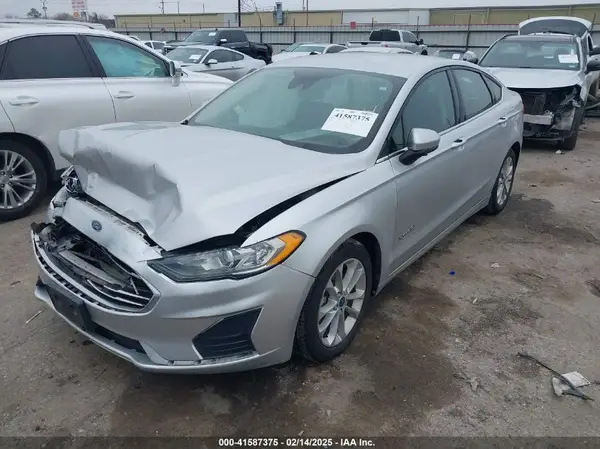 3FA6P0LU5KR143829 2019 FORD FUSION - Image 2
