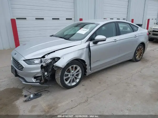 3FA6P0LU5KR144947 2019 FORD FUSION - Image 2
