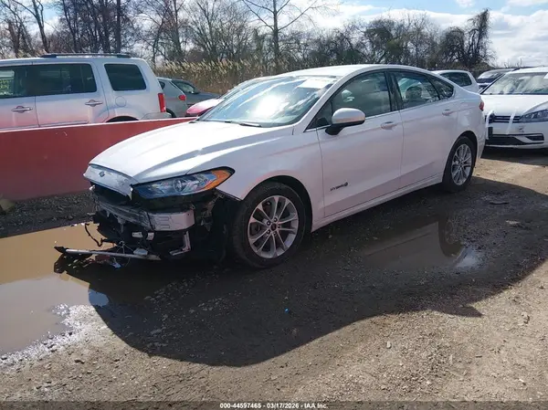 3FA6P0LU5KR157939 2019 FORD FUSION - Image 2