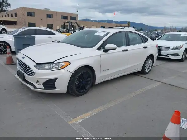 3FA6P0LU5KR175518 2019 FORD FUSION - Image 2