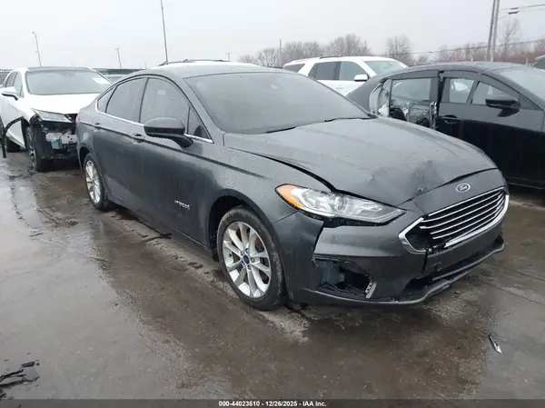 3FA6P0LU5KR179973 2019 FORD FUSION - Image 1