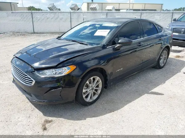 3FA6P0LU5KR182789 2019 FORD FUSION - Image 2