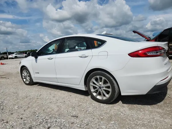 3FA6P0LU5KR189001 2019 FORD FUSION - Image 2