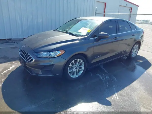 3FA6P0LU5KR189077 2019 FORD FUSION - Image 2