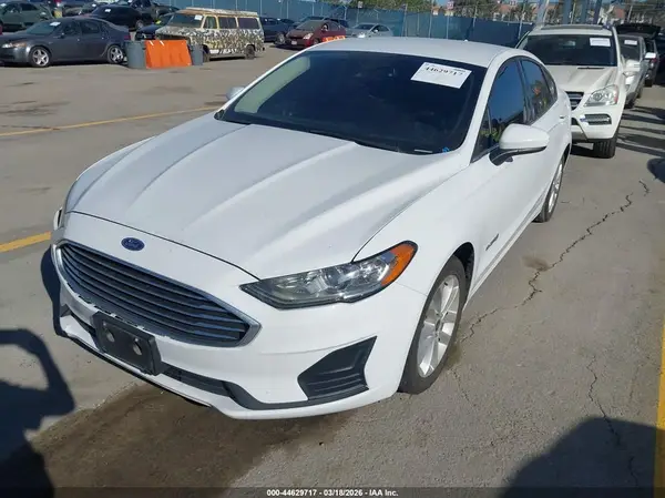 3FA6P0LU5KR200207 2019 FORD FUSION - Image 2