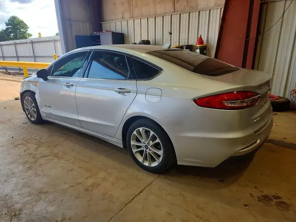 3FA6P0LU5KR207237 2019 FORD FUSION - Image 2