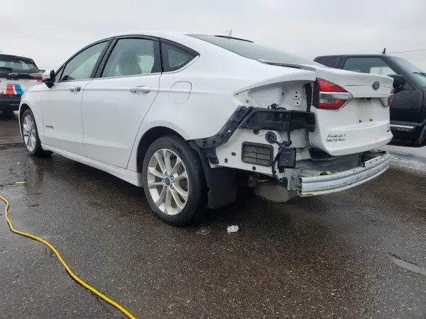3FA6P0LU5KR210624 2019 FORD FUSION - Image 2