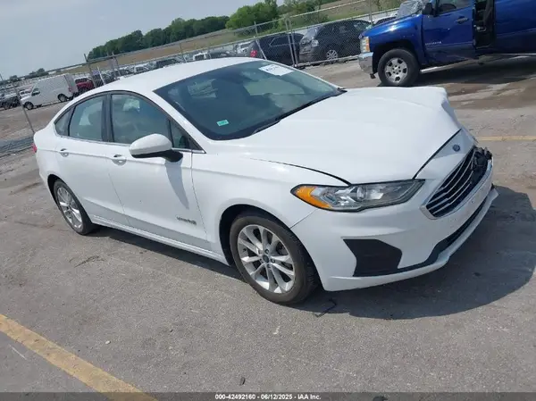 3FA6P0LU5KR226337 2019 FORD FUSION - Image 1