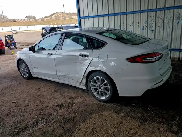 3FA6P0LU5KR233322 2019 FORD FUSION - Image 2