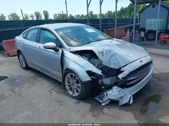 3FA6P0LU5KR234390 2019 FORD FUSION