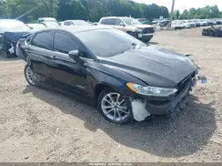 3FA6P0LU5KR235197 2019 FORD FUSION
