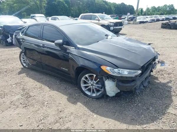 3FA6P0LU5KR235197 2019 FORD FUSION - Image 1