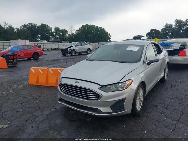 3FA6P0LU5KR237841 2019 FORD FUSION - Image 2