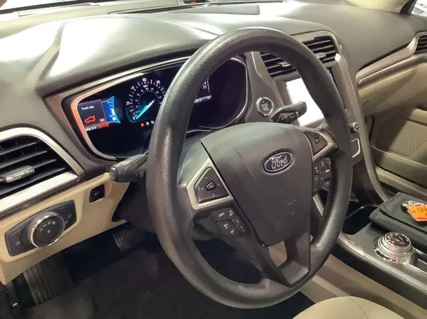 3FA6P0LU5KR255627 2019 FORD FUSION - Image 1