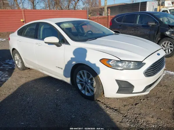 3FA6P0LU5KR256440 2019 FORD FUSION - Image 1