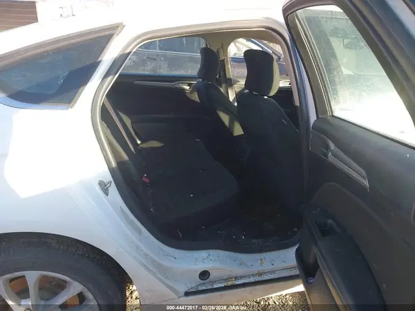3FA6P0LU5KR256440 2019 FORD FUSION - Image 8