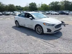 3FA6P0LU5KR261833 2019 FORD FUSION