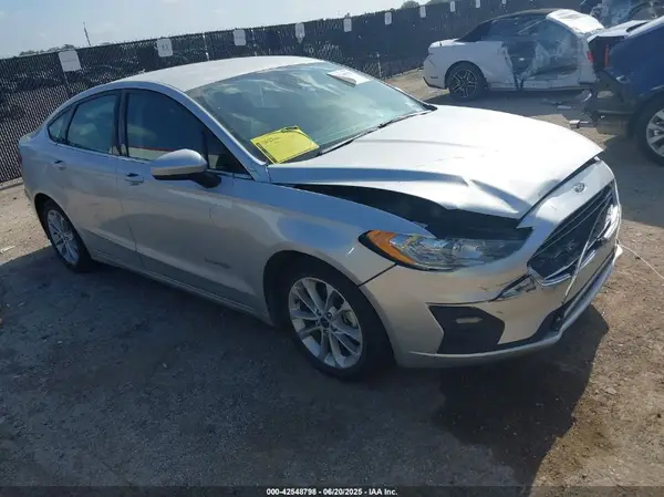 3FA6P0LU5KR262917 2019 FORD FUSION - Image 1