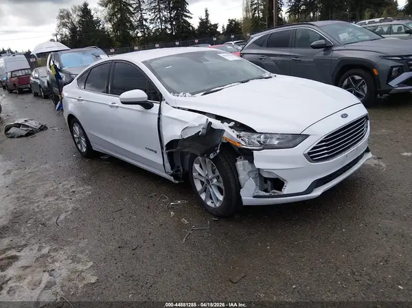 3FA6P0LU5KR271570 2019 FORD FUSION - Image 1