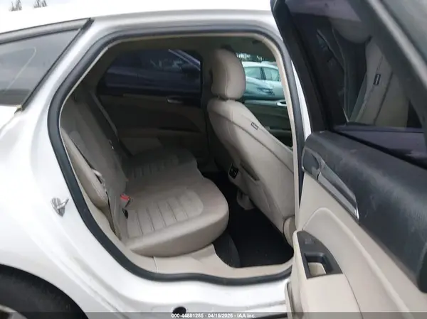 3FA6P0LU5KR271570 2019 FORD FUSION - Image 8