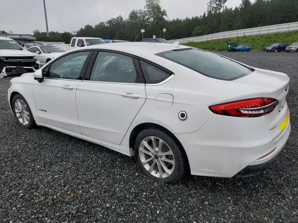 3FA6P0LU5KR285128 2019 FORD FUSION - Image 2