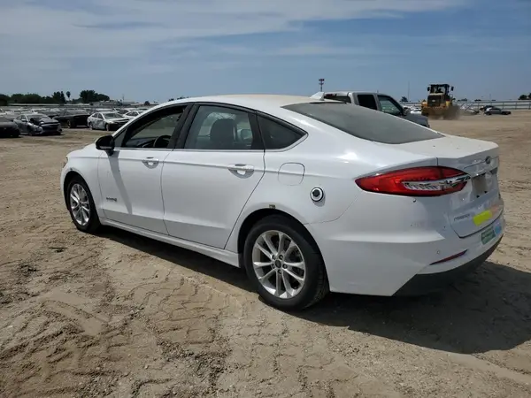 3FA6P0LU5KR285131 2019 FORD FUSION - Image 2