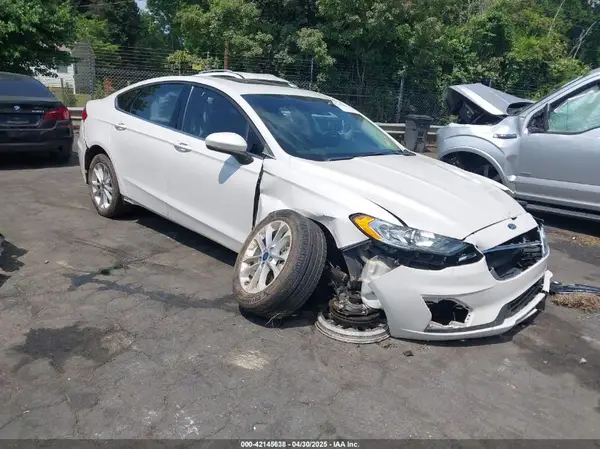 3FA6P0LU5LR153942 2020 FORD FUSION - Image 1