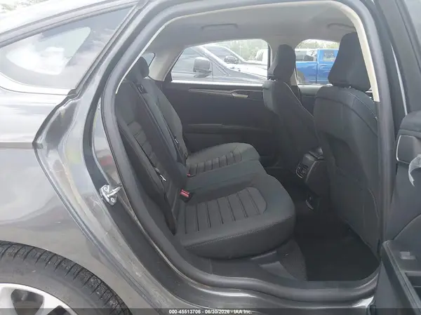 3FA6P0LU5LR263423 2020 FORD FUSION - Image 8